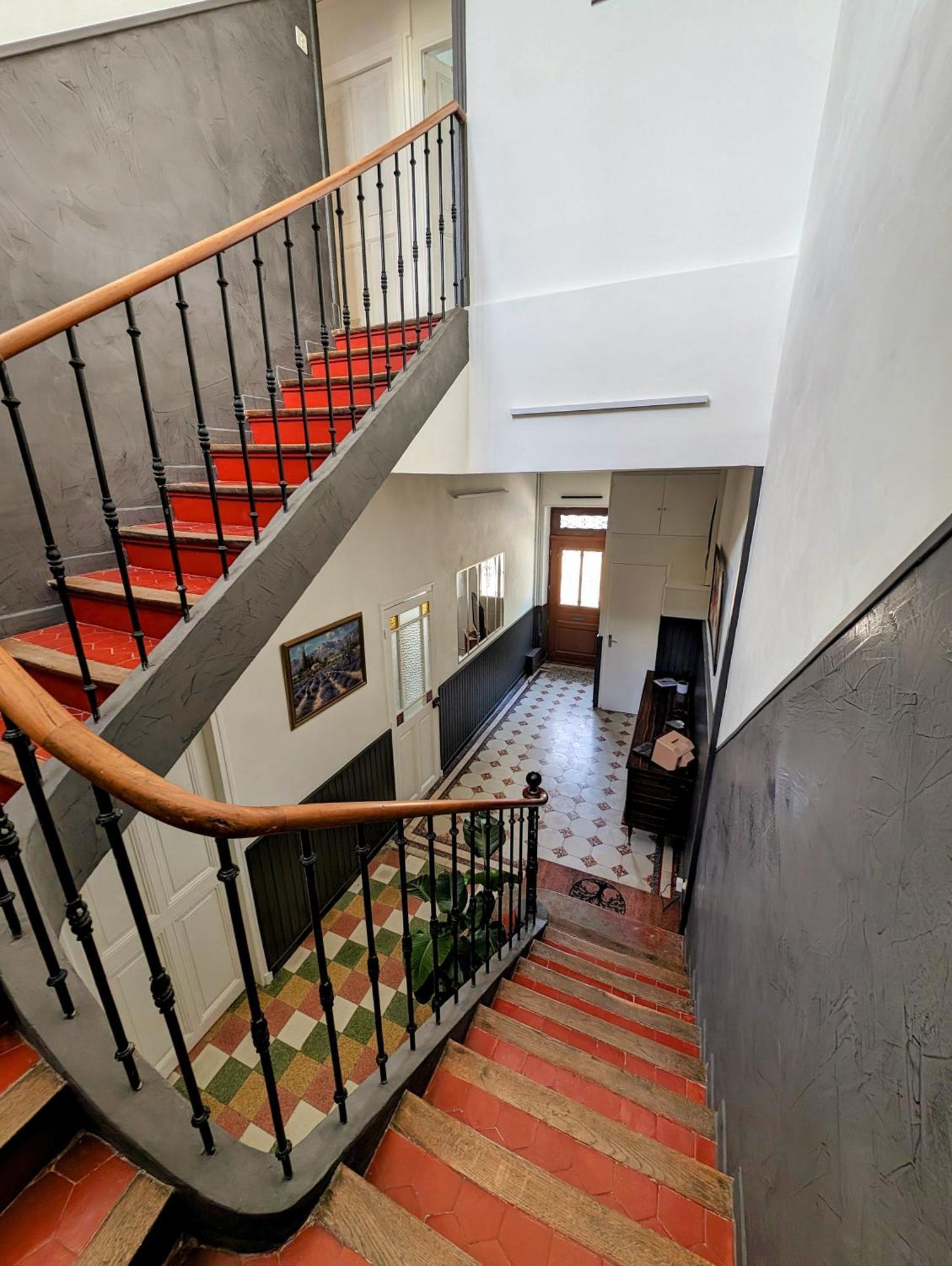Maison De Style Tout Confort, Position Ideale, Avec Clim Et Petit Exterieur Orange  Exterior photo